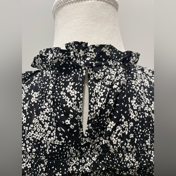 Madewell Smocked Crewneck Mini Dress in Harper Floral Black White NEW Size 4 - Picture 8 of 12